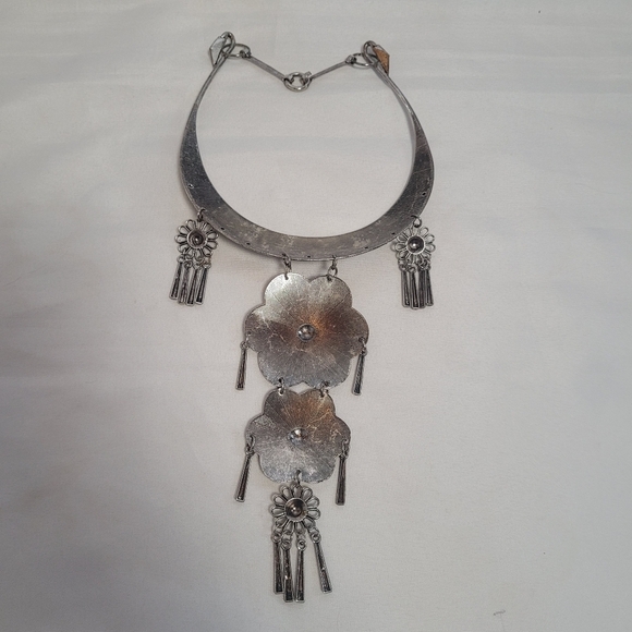Vintage Hmong Miao Silver Metal Ceremonial  Etched Elephant Collar Necklace - Picture 8 of 11